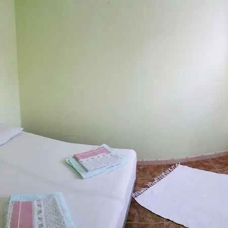 5282c Apartment