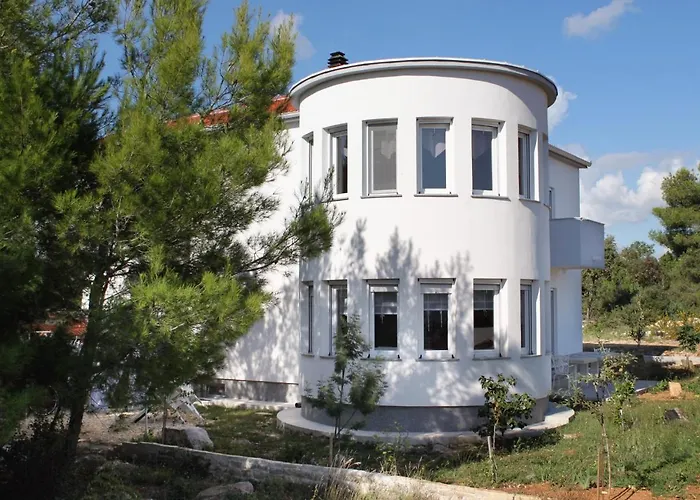 5282c * Biograd Na Moru